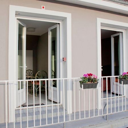 Hotel-Restaurant Le Flobart Le Portel Exterior photo