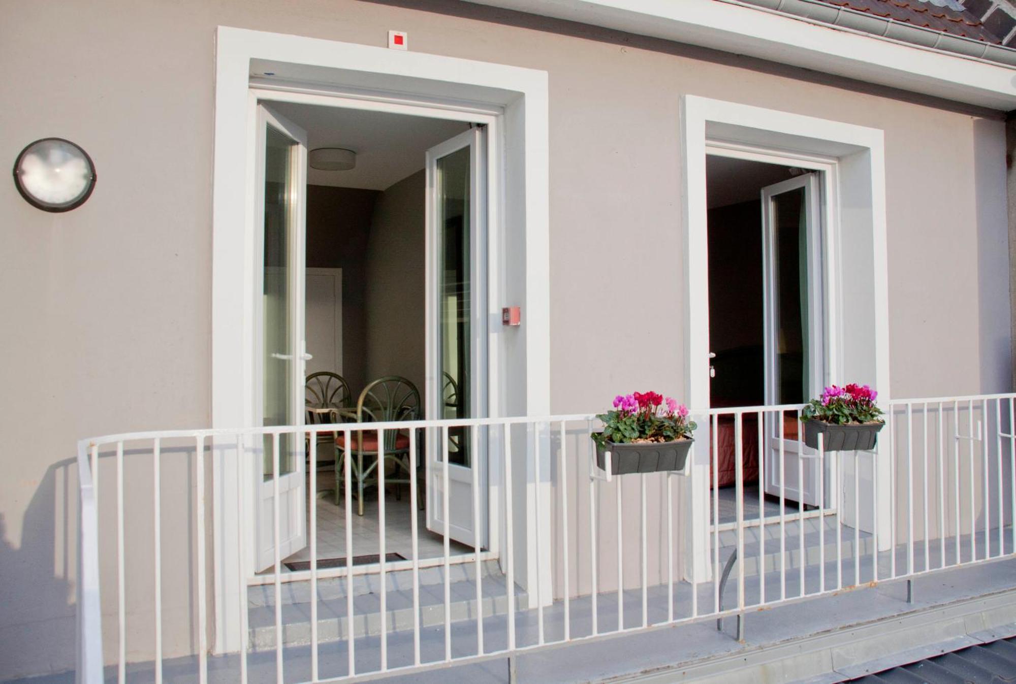 Hotel-Restaurant Le Flobart Le Portel Exterior photo